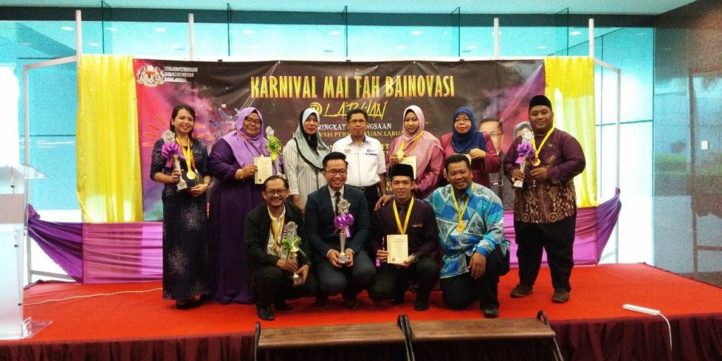 Anugerah Platinum, Emas dan Perak dimenangi oleh Guru Inovasi dari SMK BANDARAYA Kota Kinabalu dalam Karnival ‘Mai Tah Bainovasi’ WP Labuan Peringkat Kebangsaan 2019
