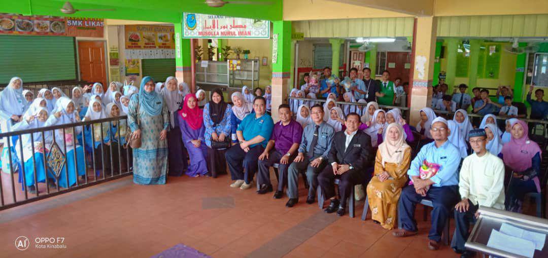 Majlis Penyerahan Sumbangan Beras oleh Warga Kakitangan SMK Likas & JPN Sabah