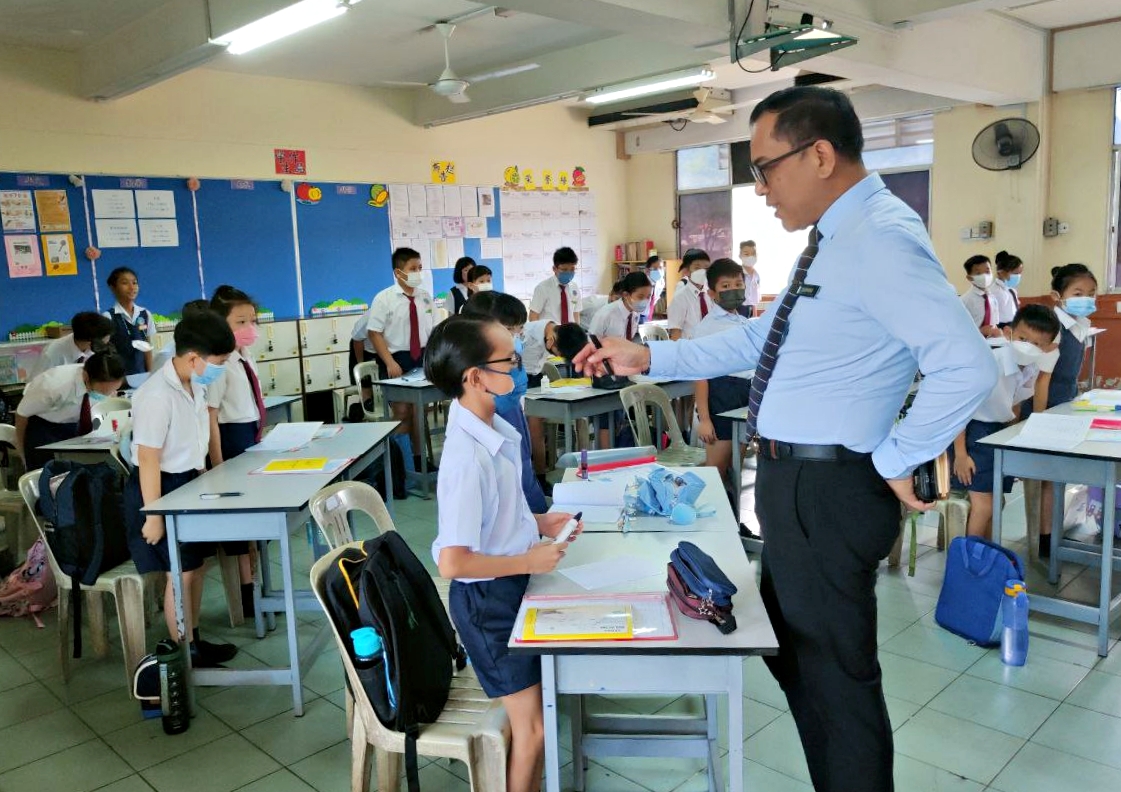 Kunjungan Tuan Suhaimi bin Haji Matshah, Pegawai Pendidikan Daerah Kota Kinabalu